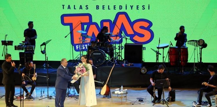 ‘ÇOK GÜZEL AĞIRLANDIK, MUHTEŞEM KALABALIK’