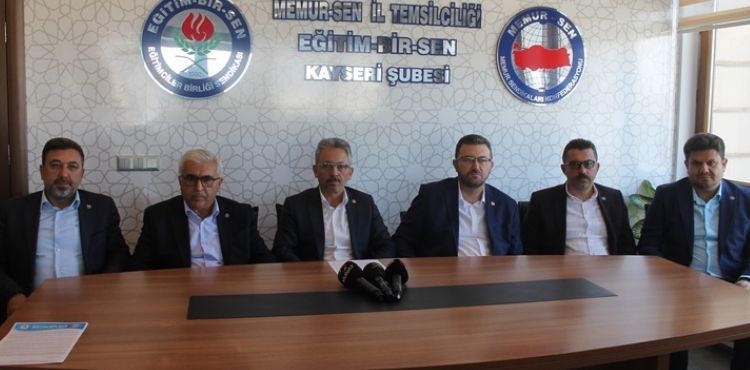 MESLEK KANUNU MEVCUT HAKLARIMIZI KORUYACAK, KARİYER BASAMAKLARINDA HİZMET SÜRESİNİ ÖNCELEYECEK ŞEKİLDE YENİDEN DÜZENLENMELİDİR