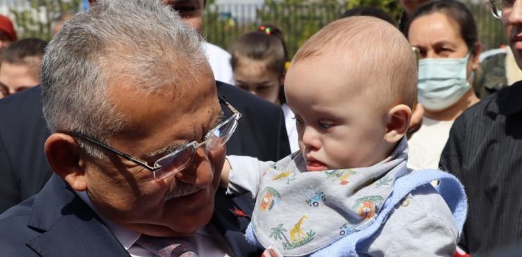BÜYÜKKILIÇ: “TÜRKİYE’YE ÖRNEK OLAN ENGELSİZ YAŞAM MERKEZİ’MİZDE 290 ÖĞRENCİ İLE YÜZLER GÜLÜYOR”