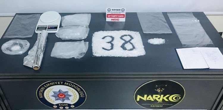 Kayseri’de 22 uyuşturucu satıcısı yakalandı