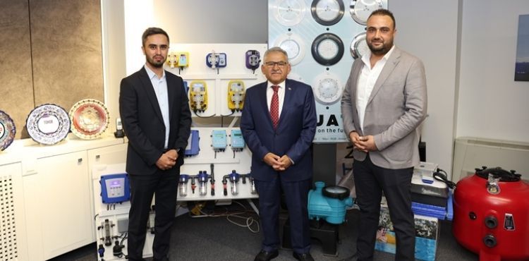 BÜYÜKŞEHİR’DEN TÜRKİYE’DE BİR İLK: YÜZME HAVUZLARINDA YERLİ VE MİLLİ SİSTEM