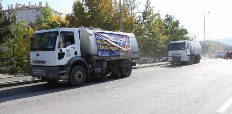4 MAHALLEDE TOPLU TEMİZLİK ÇALIŞMASI YAPILDI