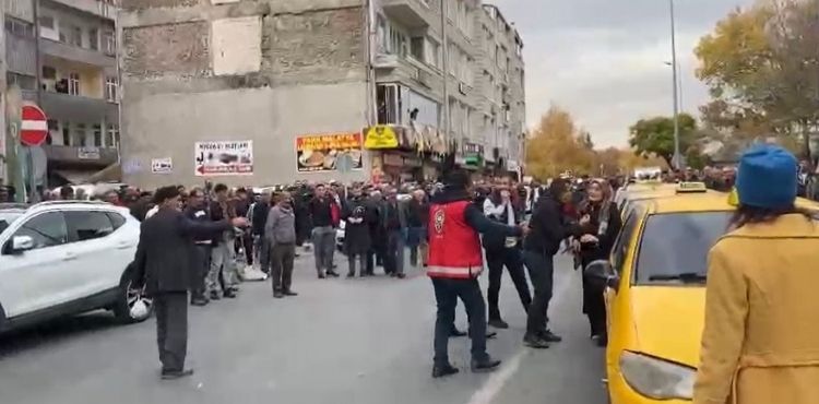 Husumetlisi yerine yanlışlıkla babasını vurdu