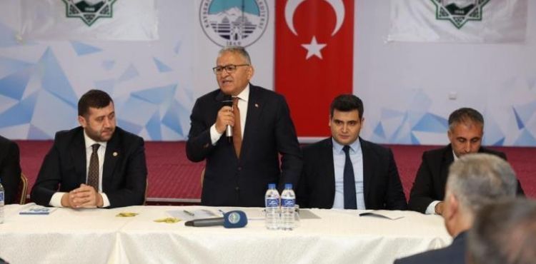 Başkan Büyükkılıç, Muhtarlar Toplantısına Sarız İle Devam Etti