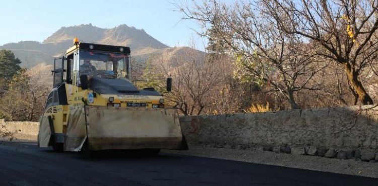 MELİKGAZİ BELEDİYESİ ALTINOLUK MAHALLESİ’NDE ASFALT ÇALIŞMASINA BAŞLADI