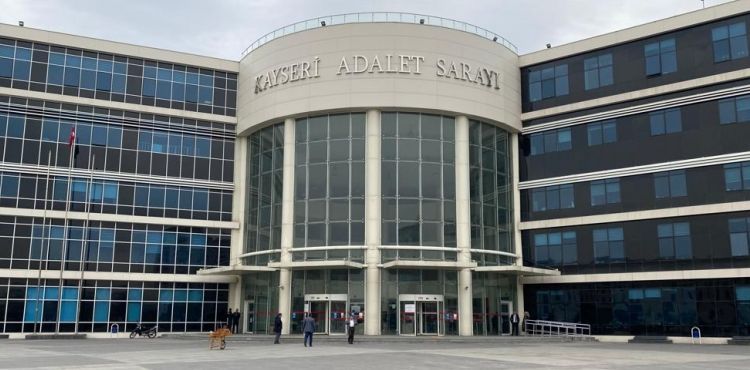 Husumetlisinin evini kurşunlamaktan yargılanan kişiye 3 yıl 1 ay hapis