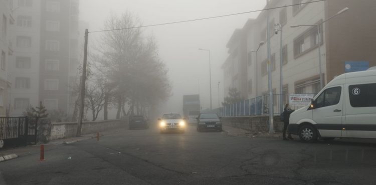 Sis ve pus Kayseri’de etkili oldu
