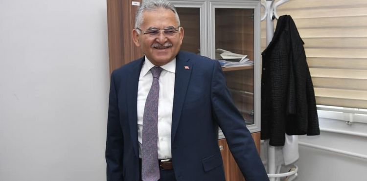 Büyükkılıç, KAYMEK Göz Nuru Tesisleri’nde Kursiyerlerle Buluştu