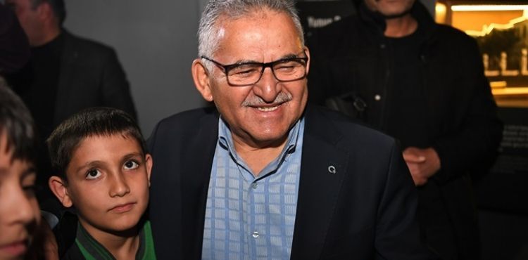 BAŞKAN BÜYÜKKILIÇ, MİNİK ÖĞRENCİLERE MİLLİ MÜCADELE MÜZESİ’Nİ ANLATTI