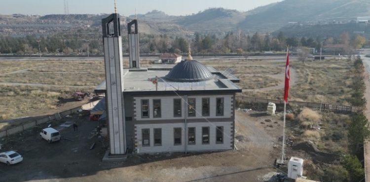 MELİKGAZİ’DE ŞEHİTLER CAMİ SONA YAKLAŞIYOR