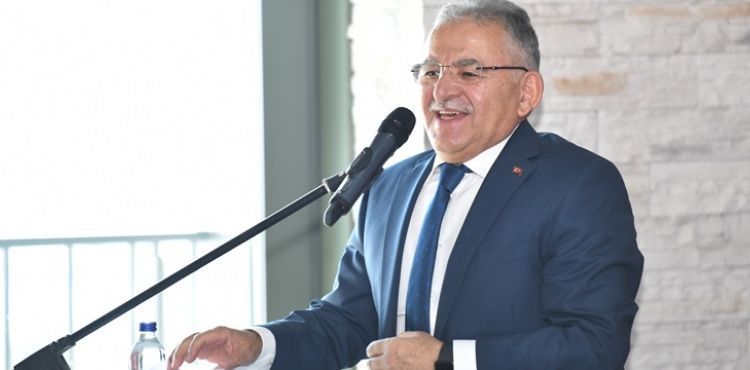 TARİHİ GÜNDE KONUŞAN BÜYÜKKILIÇ: “YİĞİT DÜŞTÜĞÜ YERDEN KALKAR”
