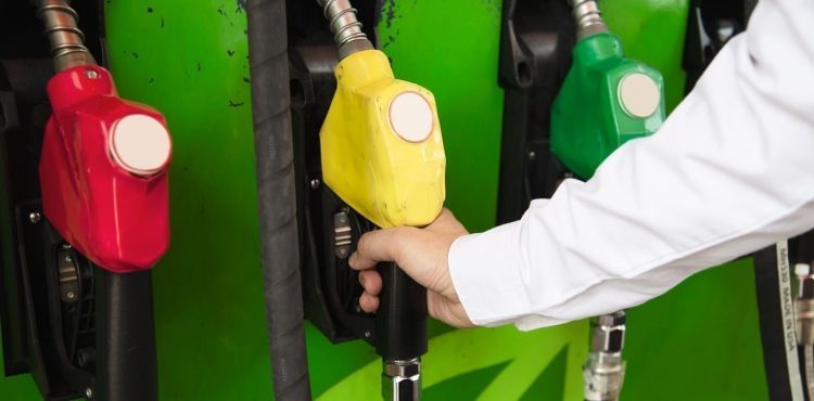 Benzine 67 kuruş zam kesinleşti