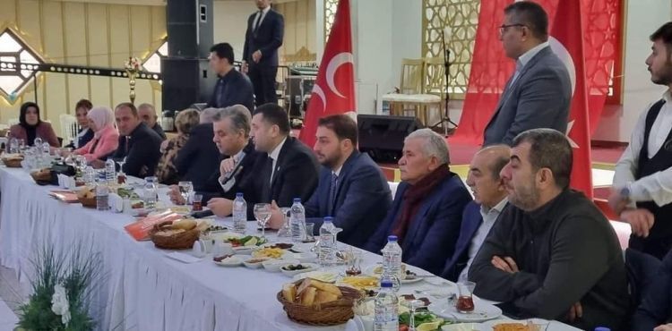 MHP MELİKGAZİ, MUHTARLARLA İSTİŞARE TOPLANTISI YAPTI