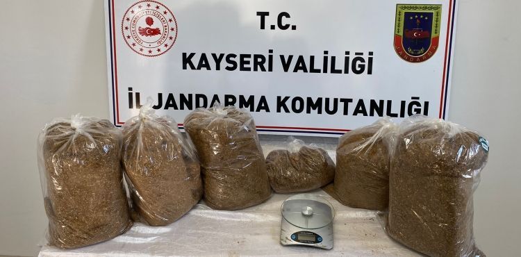 Satışa hazır 16 kilo 600 gram kaçak tütün ele geçirildi