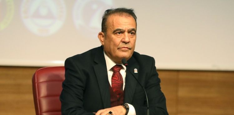 Gazeteci Oktay Ensari, ERÜ’lü Öğrenciler ile Tecrübelerini Paylaştı