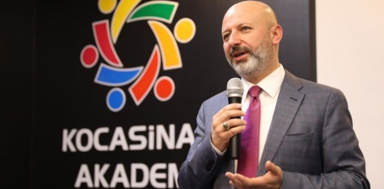 KOCASİNAN AKADEMİ, 71 BRANŞTA 47 BİN 651 KİŞİYE EĞİTİM VERDİ