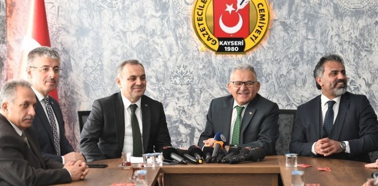 BÜYÜKKILIÇ’TAN GAZETECİLERE “10 OCAK” ZİYARETİ