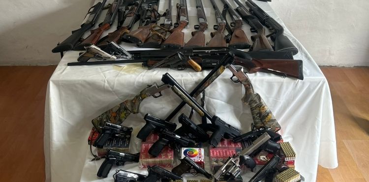 Düğün magandalarının adreslerinde adeta cephane bulundu