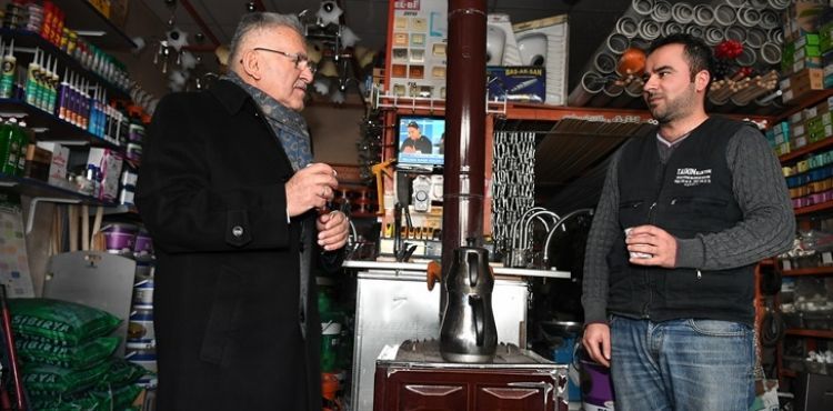 BAŞKAN BÜYÜKKILIÇ’TAN MİTHATPAŞA VE YEŞİL MAHALLE’DE ESNAF ZİYARETİ