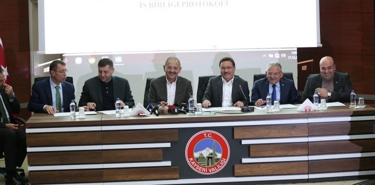 Vali Çiçek, “Kayseri’de uyuşturucu sattırmayacağız, bu illete bulaşanları da yalnız bırakmayacağız”