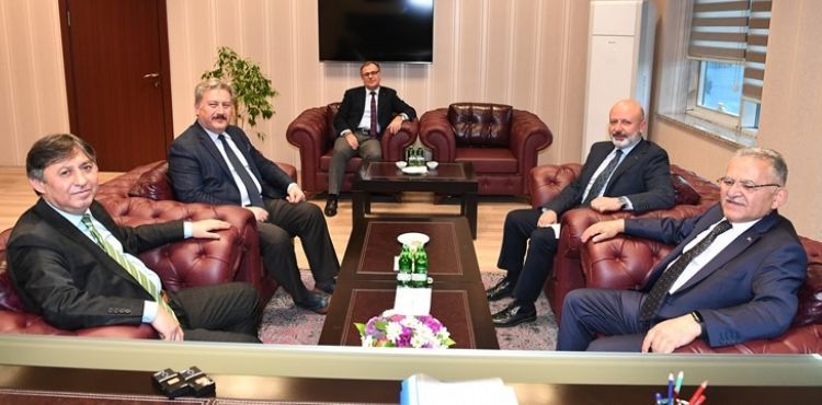 BÜYÜKKILIÇ VE İLÇE BELEDİYE BAŞKANLARINDAN YARGI MENSUPLARINA ZİYARET
