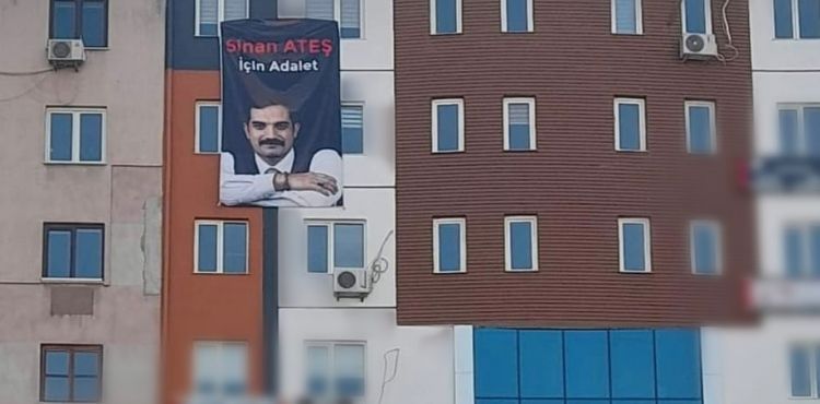 İş hanında Sinan Ateş detayı