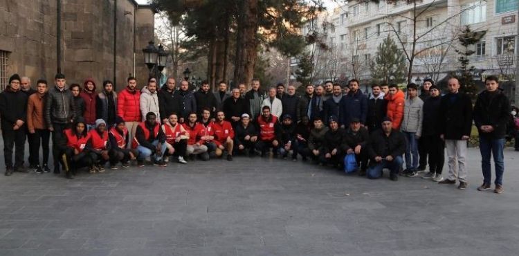 SABAH NAMAZINDA KAYSERİLİLERLE BULUŞAN BAŞKAN BÜYÜKKILIÇ’TAN İSVEÇ’E KINAMA
