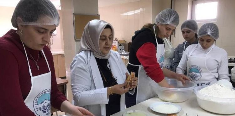 BÜYÜKŞEHİR’İN “ÖDÜLLÜ” PROJESİ DEĞER GENÇLİK’TE ARA TATİL ETKİNLİKLERİ