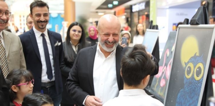 BAŞKAN ÇOLAKBAYRAKDAR; “ÇOCUKLARIMIZI, GELECEĞE HAZIRLIYORUZ”