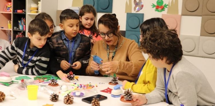 ÇOCUKLAR, BÜYÜKŞEHİR’İN KIŞ BİLİM KAMPI İLE HEM BİLGİLENİYOR HEM DE EĞLENİYOR