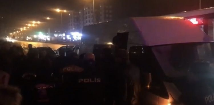 Kaçak göçmenler kent girişinde yakalandı