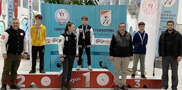 Atıcılık sporcuları Mersin’den derecelerle döndü