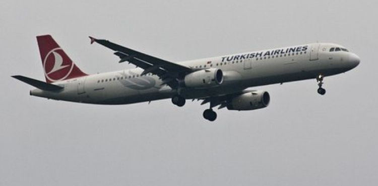 İstanbul-Kayseri uçağının inişi esnasında tekeri patladı