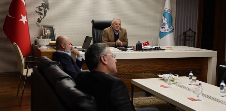 BAŞKAN BÜYÜKKILIÇ’TAN İLÇE BELEDİYE BAŞKANLARIYLA “DEPREM” TOPLANTISI