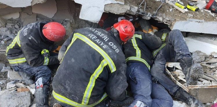 Kayseri OSB, deprem yardımları koordinasyonun merkezi oldu Kayseri OSB Başkanı Yalçın, sanayicilere teşekkür etti