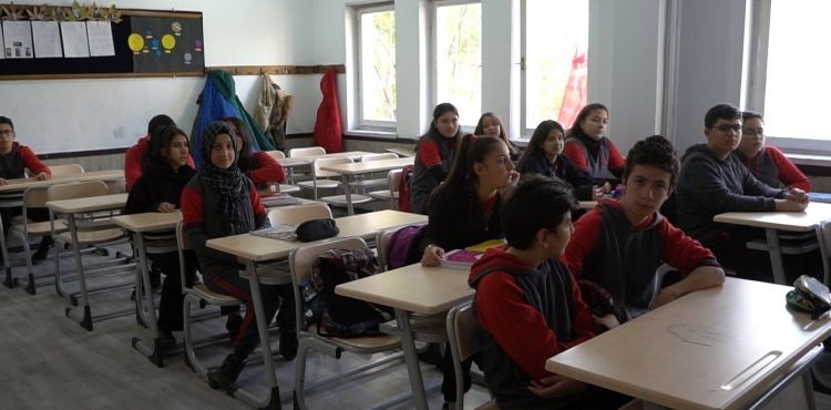 Deprem bölgelerinde okullar 1 Mart'a kadar tatil