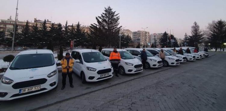KAYSERİ BÜYÜKŞEHİR’DEN DEPREM BÖLGESİNE 10 ARAÇ DESTEĞİ DAHA