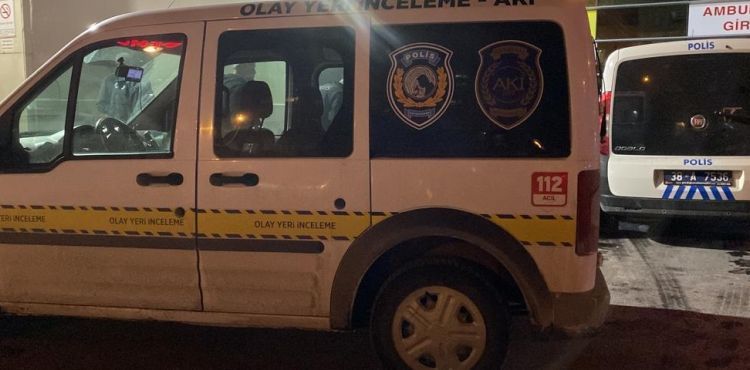 Silahla yaralanan şahıs özel araçla hastaneye kaldırıldı