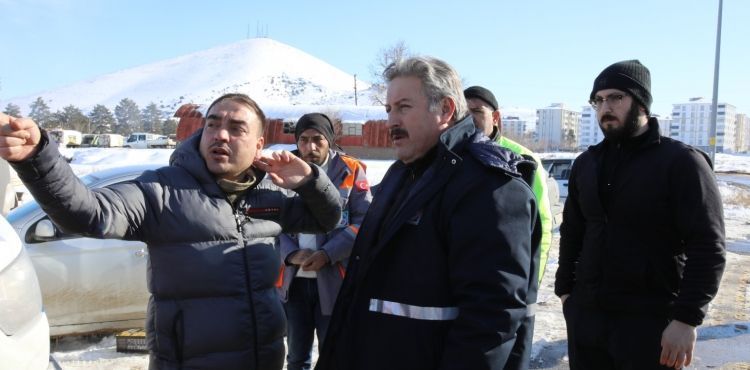 DEPREM BLGESNDEK LYAK HASTALARINA MELKGAZ DESTE