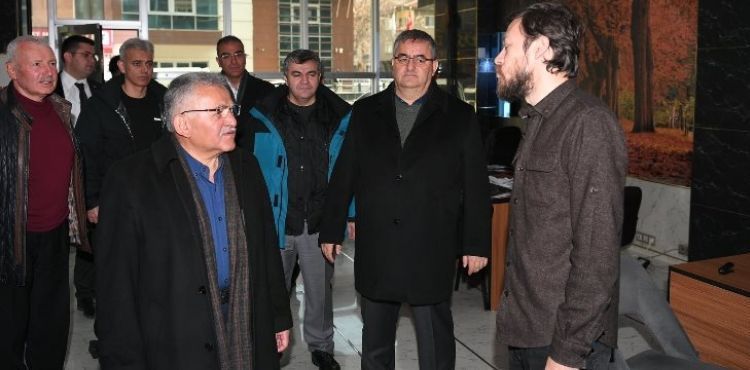 BAŞKAN BÜYÜKKILIÇ’TAN İSTASYON CADDESİ’NDE ESNAF ZİYARETİ