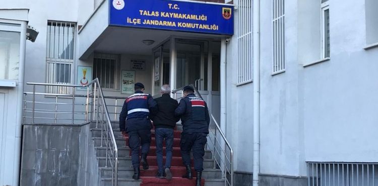 FET yelii suundan hkml eski polis yakaland