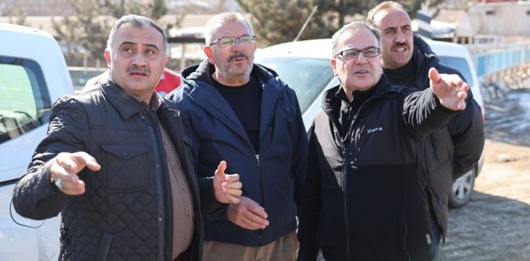 HACILAR, DEVELİ VE İNCESU BELEDİYELERİ GÖKSUN’DA ÇALIŞMALARA DESTEK VERİYOR