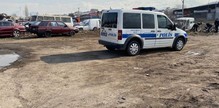 Kömürcüler sitesinde silahlı kavga: 1 yaralı