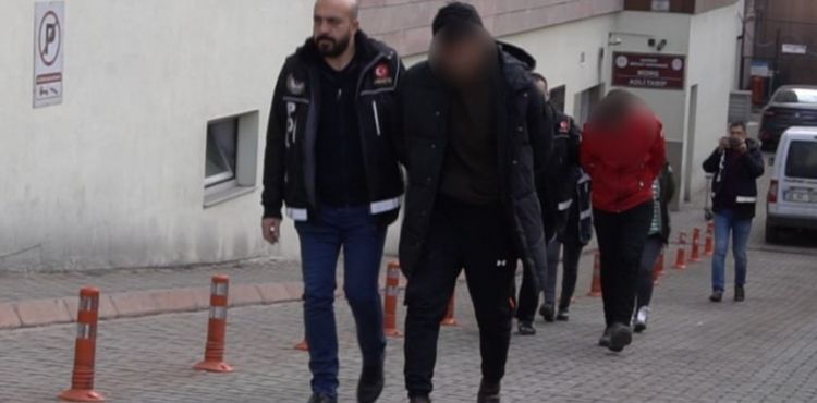Gözaltına alınan 3 zehir taciri adliyeye sevk edildi