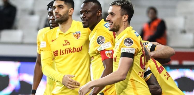 Kayserispor deplasmanda Giresunspor’u 2-1 mağlup etti