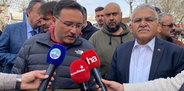 Vali Çiçek ve Başkan Büyükkılıç Kadınlar Gününü kutladı