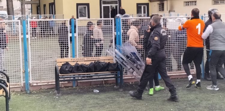 Amatör maçta yumruklar konuştu
