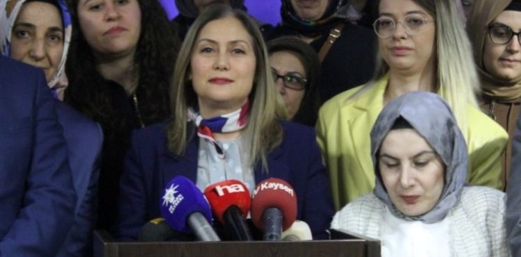 Emine Timuçin, AK Parti milletvekili aday adaylığı için başvuru yaptı