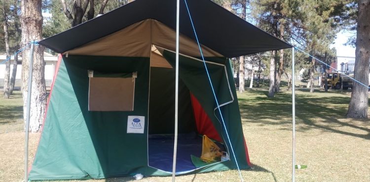 Deprem tedirginliği çadır kurdurdu
