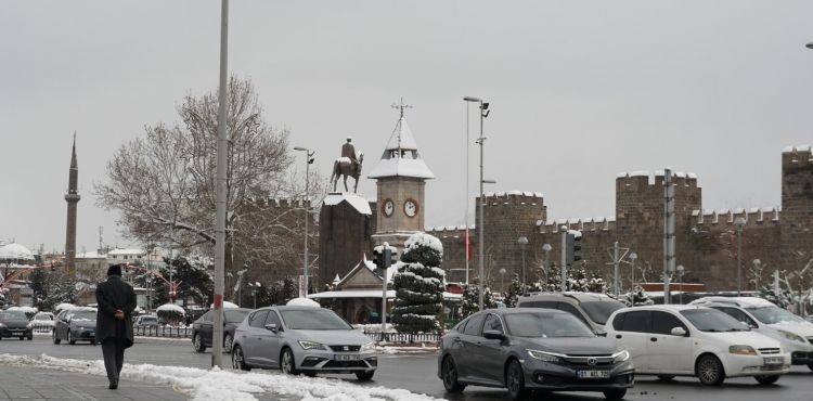 Kayseri’ye kış geri geliyor